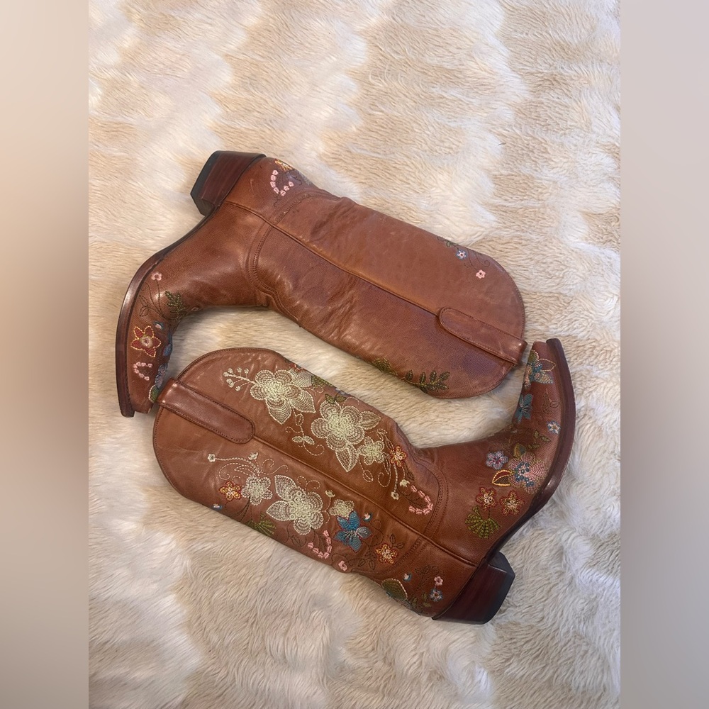 Old Gringo Brown Leather with Yellow Interior